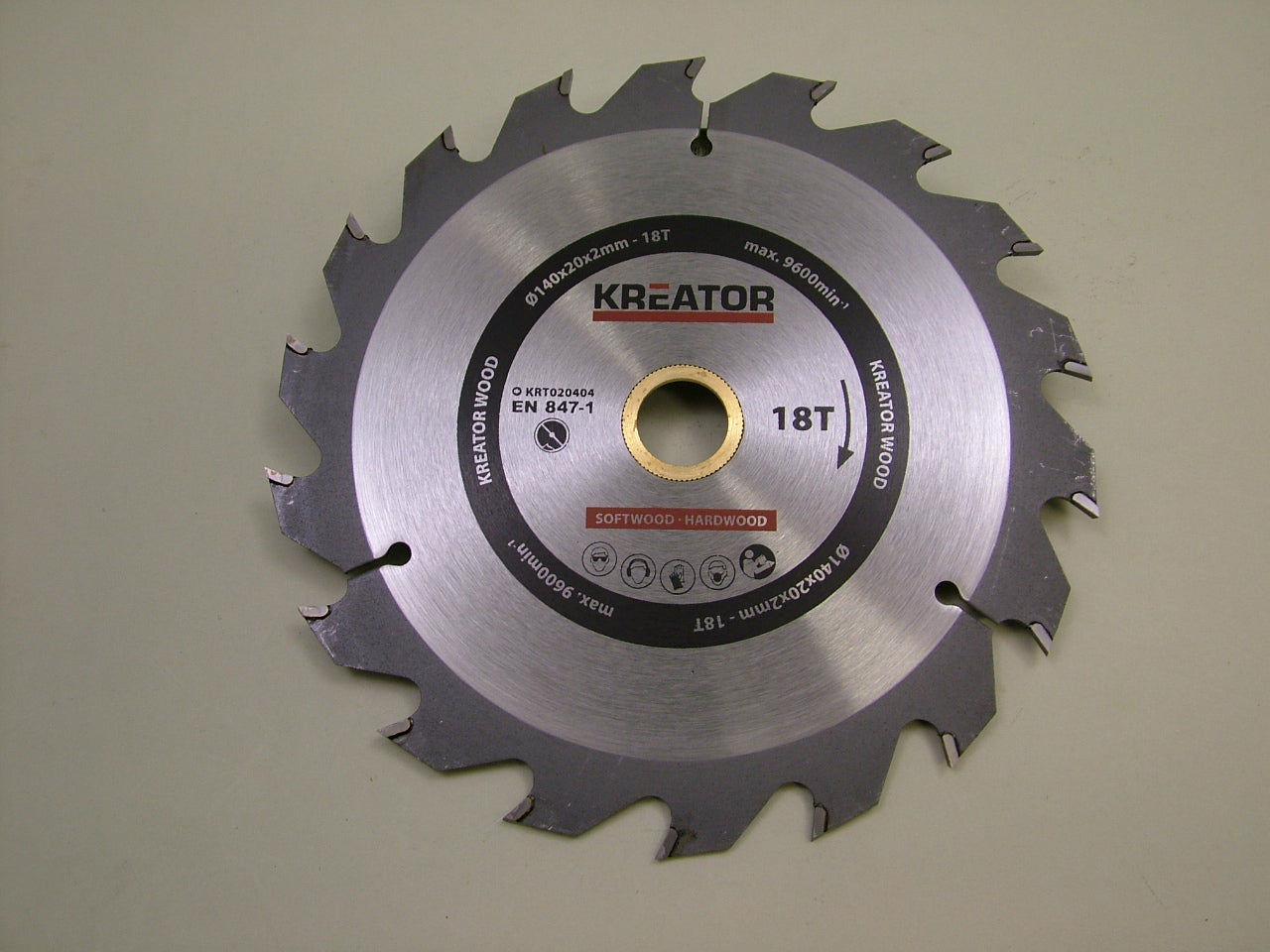 Circular saw blade wood rip cut 140mm 18 teeth 20 bore + 4 reducers