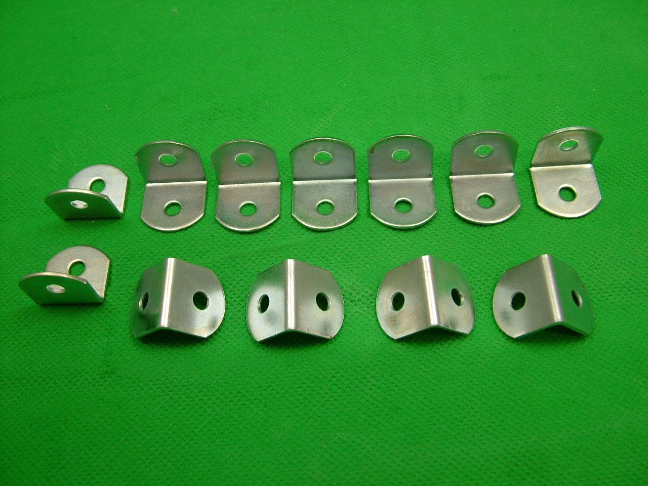 Corner brace angle bracket 19 x 19mm round ends