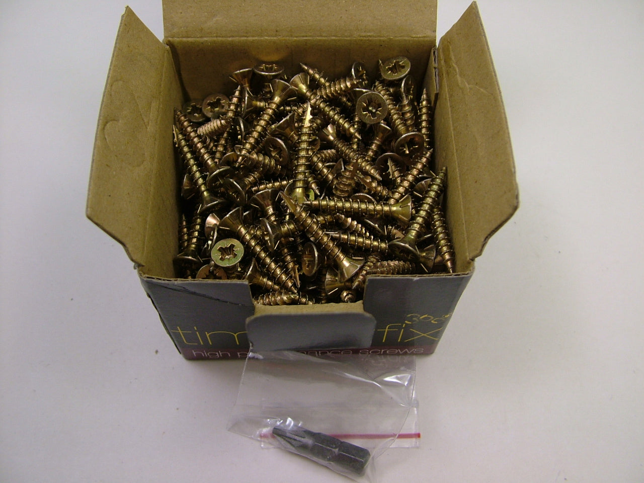 High performance woodscrews 4.0 x 25mm, box of 200