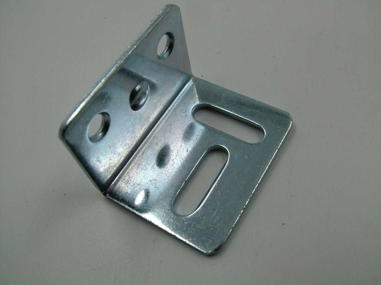 Stretcher plate shrinkage bracket 36 x 28 x 25mm