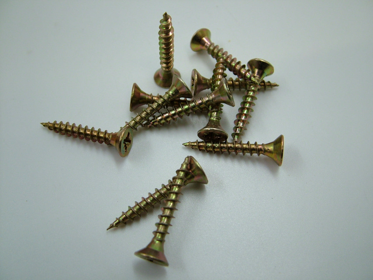 Multipurpose/chipboard screws 4.0 x 25mm, box of 200