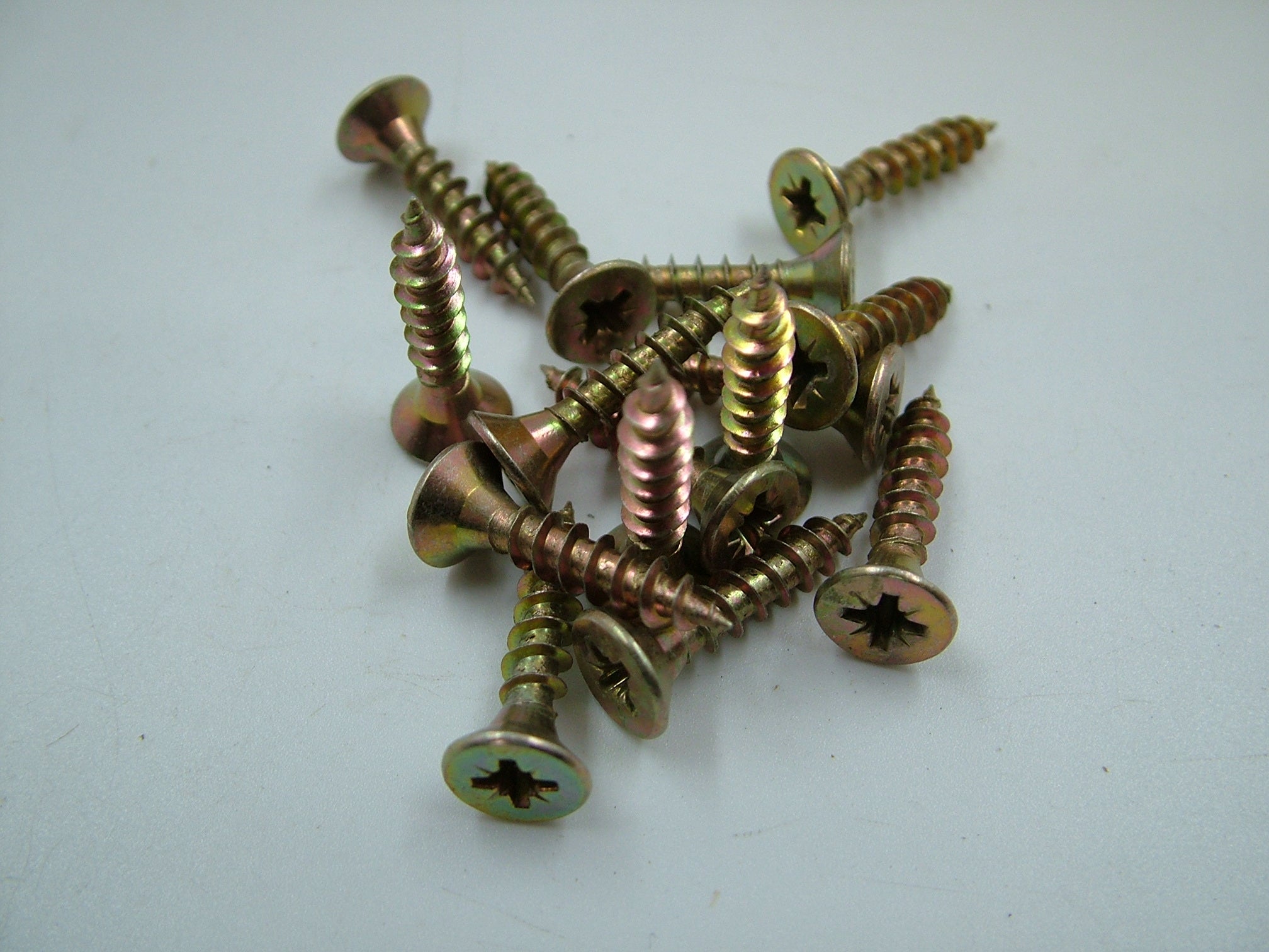 Multipurpose/chipboard screws 5.0 x 20mm, box of 200